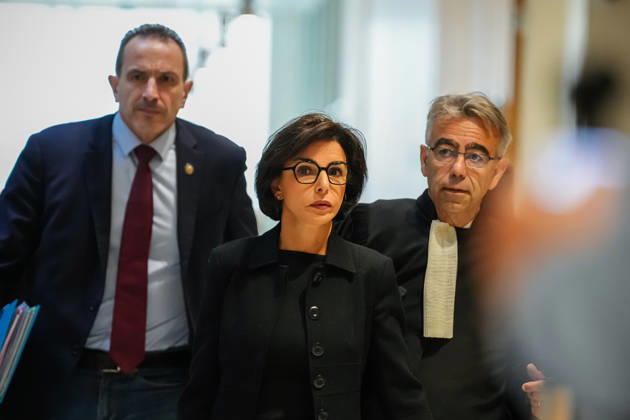Rachida Dati Trial Aurelien Morissard MAXPPP MAXPPP Paris, September 16, 2026 Former French culture minister Rachida Dati arrives at a Paris courthouse with her lawyer Antoine Beauquier for her trial on corruption charges, in Paris, France, Wednesday, September 16, 2026 Aurelien Morissard MAXPPP Paris France  Copyright: xMAXPPPxAurelienxMorissard MAXPPPx MOR202609169643 MOR202609169643