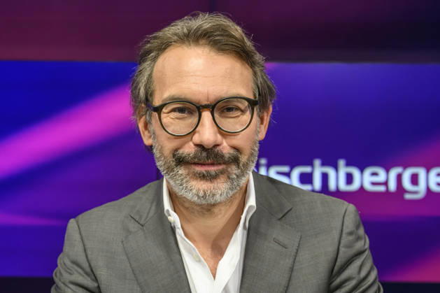 Pictured, from left: Rene Pfister, *Der Spiegel*, GER, Berlin, studio, guest on *Maischberger*, political talk show, TV, program, with host Sandra Maischberger, *Das Erste*, filmed at Studio 20 in Adlershof, September 16, 2026, Copyright: HMBxMedia UwexKoch