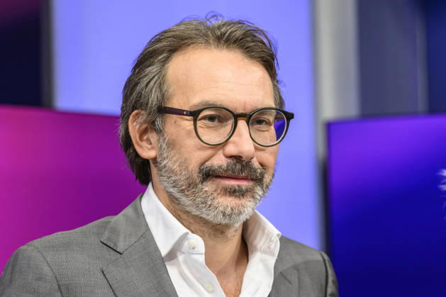 Pictured, from left: Rene Pfister, *Der Spiegel*, Germany, Berlin, studio, guest on *Maischberger*, political talk show, TV, program, with host Sandra Maischberger, *Das Erste*, filmed at Studio 20 in Adlershof, September 16, 2026, Copyright: HMBxMedia UwexKoch