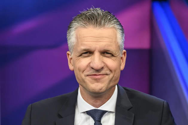 Pictured, from left: Thorsten Frei, CDU Union parliamentary group leader, GER, Berlin, studio, guest on *Maischberger*, political talk show, TV, program, with host Sandra Maischberger, Das Erste, from Adlershof, Studio 20, September 16, 2026, Copyright: HMBxMedia UwexKoch