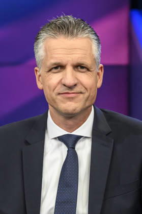 Pictured, from left: Thorsten Frei, CDU Union parliamentary group leader, GER, Berlin, studio, guest on *Maischberger*, political talk show, TV, program, with host Sandra Maischberger, Das Erste, from Adlershof, Studio 20, September 16, 2026, Copyright: HMBxMedia UwexKoch