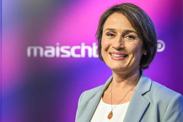 Pictured, from left: Sandra Maischberger, GER, Berlin, studio, guest on *Maischberger*, political talk show, TV, program, with host Sandra Maischberger, *Das Erste*, from Adlershof, Am Studio 20, September 16, 2026, Copyright: HMBxMedia UwexKoch