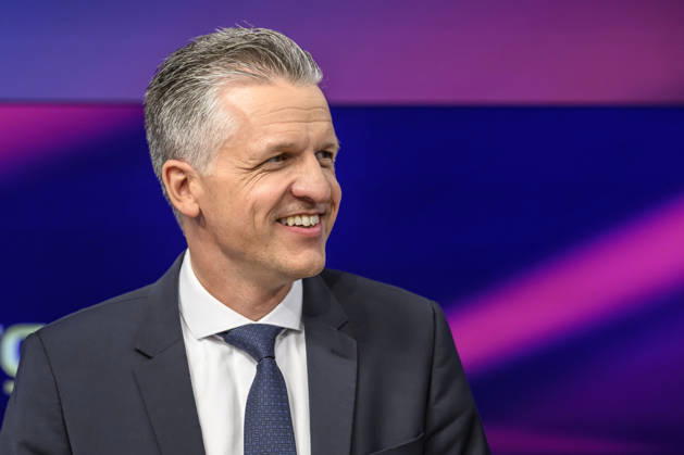 Pictured, from left: Thorsten Frei, CDU Union parliamentary group leader, GER, Berlin, studio, guest on *Maischberger*, political talk show, TV, program, with host Sandra Maischberger, Das Erste, from Adlershof, Studio 20, September 16, 2026, Copyright: HMBxMedia UwexKoch