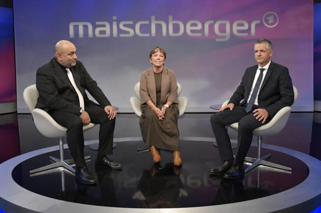 Omid Nouripour, Margot Käßmann, and Thorsten Frei on the ARD talk show *maischberger* at the studio in Berlin-Adlershof, Berlin, September 16, 2026 Foto:xM.xBehrensx xFuturexImagex maischberger1609_6903