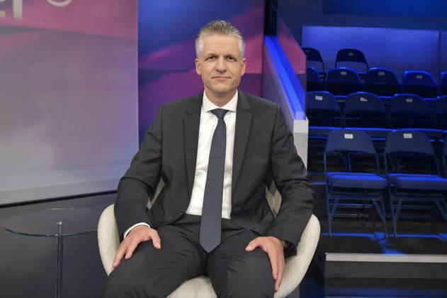 Thorsten Frei on the ARD talk show *maischberger* at the studio in Berlin-Adlershof, Berlin, September 16, 2026 Foto:xM.xBehrensx xFuturexImagex maischberger1609_6914