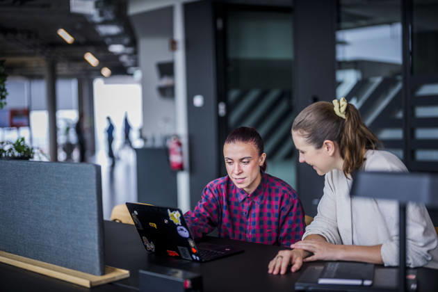 Fotostory Pressetermin bei Zalando: ZALANDO Outlet Store, Headquarters, and Workspaces in Berlin, photographed on September 16, 2026, Berlin, September 16, 2026, Berlin, Germany FOR EDITORIAL USE ONLY – IMAGE USE ONLY IN A ZALANDO CONTEXT Copyright: xDominikxButzmannx
