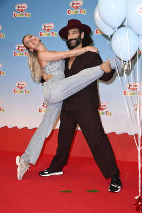 Anna Carina Woitschack and Massimo Sinato at kinderTag 2026 at the Atelier Gardens in Berlin, September 17, 2026 Foto:xN.xKubelkax xFuturexImagex kindertag_6957