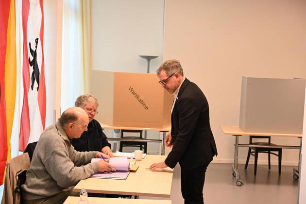 Greens Lead Candidate Werner Graf casts his ballot at a polling station in Berlin BERLIN, GERMANY – SEPTEMBER 20: Greens Lead Candidate Werner Graf casts his ballot at a polling station in Berlin, Germany, on September 20, 2026. The Berlin House of Representatives election takes place on September 20, 2026. Volodymyr Sindieiev Anadolu Berlin Germany. Editorial use only. Please get in touch for any other usage.  Copyright: x2026xAnadoluxVolodymyrxSindieievx