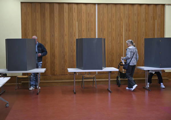 Voters head to polls for Berlin and Mecklenburg-Vorpommern state elections in Germany BERLIN, GERMANY - SEPTEMBER 20: Voters cast their ballots at a polling station in the Charlottenburg district during state elections in Berlin, Germany on September 20, 2026. Voters went to the polls for state elections in both Berlin and Mecklenburg-Vorpommern to elect their respective regional legislatures. Halil Sagirkaya Anadolu Berlin Germany. Editorial use only. Please get in touch for any other usage.  Copyright: x2026xAnadoluxHalilxSagirkayax