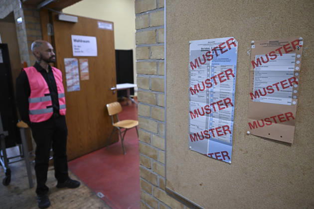Voters head to polls for Berlin and Mecklenburg-Vorpommern state elections in Germany BERLIN, GERMANY - SEPTEMBER 20: Voters cast their ballots at a polling station in the Charlottenburg district during state elections in Berlin, Germany on September 20, 2026. Voters went to the polls for state elections in both Berlin and Mecklenburg-Vorpommern to elect their respective regional legislatures. Halil Sagirkaya Anadolu Berlin Germany. Editorial use only. Please get in touch for any other usage.  Copyright: x2026xAnadoluxHalilxSagirkayax