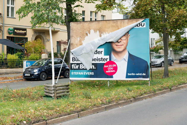 Berlin, September 20, 2026—Today, Sunday, elections are being held for the 20th Berlin House of Representatives and the district councils. A vandalized campaign poster featuring Stefan Evers of the CDU.