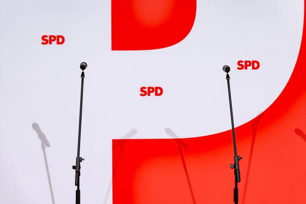 Microphones on an empty podium before a press conference following the elections in Mecklenburg-Western Pomerania and Berlin at the Willy Brandt House in Berlin on September 21, 2026. Reactions to the state elections in Mecklenburg-Western Pomerania and Berlin