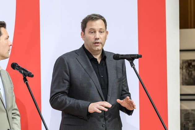 Pictured, from left: Lars Klingbeil, GER, Berlin, SPD press conference following the elections in Berlin and Mecklenburg-Western Pomerania (MV), in the atrium of the Willy Brandt House, Wilhelmstraße 141, 10963 Berlin, September 21, 2026, Copyright: HMBxMedia UwexKoch