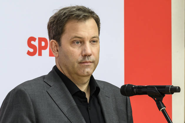 Pictured, from left: Lars Klingbeil, GER, Berlin, SPD press conference following the elections in Berlin and Mecklenburg-Western Pomerania (MV), in the atrium of the Willy Brandt House, Wilhelmstraße 141, 10963 Berlin, September 21, 2026, Copyright: HMBxMedia UwexKoch