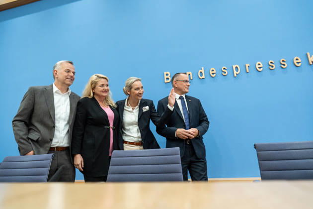 Alice Weidel, Federal Chairwoman of the AfD; Tino Chrupalla, Federal Chairman of the AfD; Leif Eric Holm, candidate for Minister-President in the Mecklenburg-Western Pomerania state election; and Kristin Brinker, lead candidate for the Berlin House of Representatives election, at the start of the Federal Press Confer
