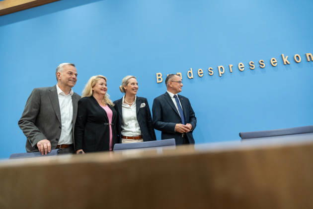 Alice Weidel, Federal Chairwoman of the AfD; Tino Chrupalla, Federal Chairman of the AfD; Leif Eric Holm, candidate for Minister-President in the Mecklenburg-Western Pomerania state election; and Kristin Brinker, lead candidate for the Berlin House of Representatives election, at the start of the Federal Press Confer