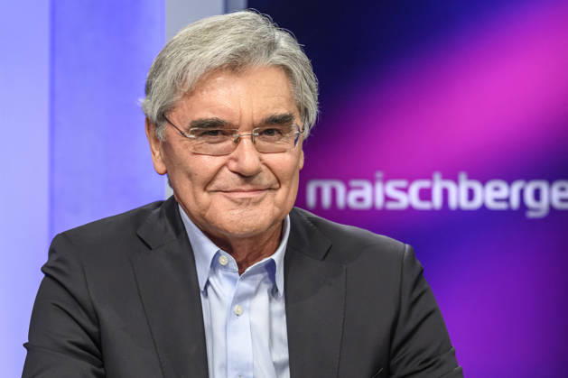 Pictured, from left: Joe Kaeser of Siemens Energy, Germany, Berlin, studio, appearing on Maischberger, a political talk show, TV program, with host Sandra Maischberger, Das Erste, filmed at Studio 20 in Adlershof on September 21, 2026, Copyright: HMBxMedia UwexKoch