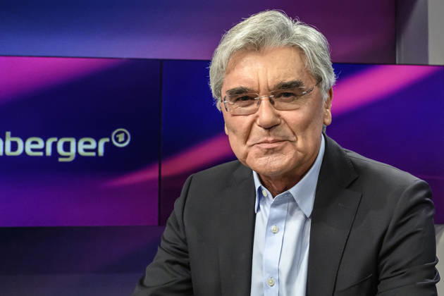 Pictured, from left: Joe Kaeser of Siemens Energy, GER, Berlin, studio, guest on Maischberger, political talk show, TV, program, with host Sandra Maischberger, Das Erste, from Adlershof Am Studio 20, September 21, 2026, Copyright: HMBxMedia UwexKoch