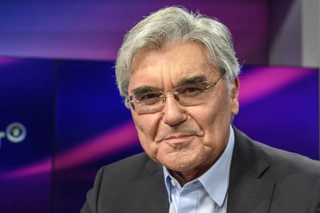 Pictured, from left: Joe Kaeser of Siemens Energy, GER, Berlin, studio, guest on Maischberger, political talk show, TV, program, with host Sandra Maischberger, Das Erste, from Adlershof Am Studio 20, September 21, 2026, Copyright: HMBxMedia UwexKoch