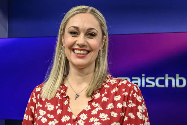 Pictured, from left: Ruth Moschner, host, Germany, Berlin, studio, guest on Maischberger, political talk show, TV, program, with host Sandra Maischberger, Das Erste, from Studio 20 in Adlershof, September 21, 2026, Copyright: HMBxMedia UwexKoch