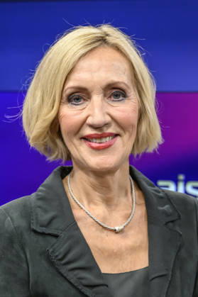 Pictured, from left: Petra Gerster, host and author, GER, Berlin, studio, guest on Maischberger, political talk show, TV, program, with host Sandra Maischberger, Das Erste, from Studio 20 in Adlershof, September 22, 2026, Copyright: HMBxMedia UwexKoch