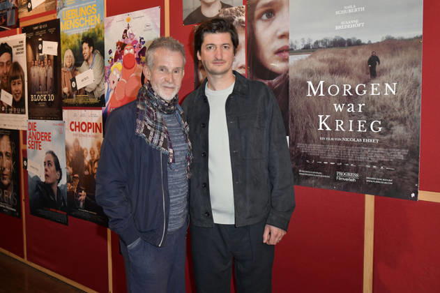 Ulrich Matthes and Nicolas Ehret at the premiere of the feature film *Morgen war Krieg* at the Delphi Lux in Berlin, September 22, 2026 Foto:xM.xBehrensx xFuturexImagex krieg_6921