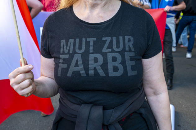 Social protests organized by the DGB EUR, Germany, Berlin, September 26, 2026 There’s Enough for Everyone, and Merz Must Go —posters, banners, and slogans against the federal government’s cuts to social benefits. Cutting Social Benefits —nationwide social protests organized by the DGB and its member unions under the slogan You’ve Earned It: Your Work, Your Health, Your Pension.