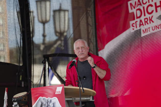 DGB Protest Against the Dismantling of the Welfare State September 26, 2026, Berlin, Germany: Demonstration and rally in front of the Rotes Rathaus as part of the DGB Day of Action against the dismantling of the welfare state and military buildup. Pictured: Jürgen Kerner, 2nd Chair of the Industrial Union of Metalworkers (IGM)