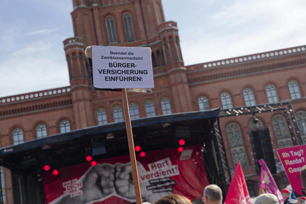 DGB Demonstration Against the Dismantling of the Welfare State September 26, 2026, Berlin, Germany: Demonstration and rally in front of the Rotes Rathaus as part of the DGB Day of Action against the dismantling of the welfare state and military buildup