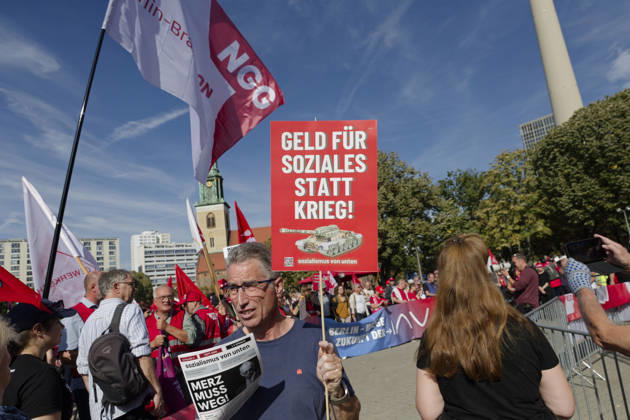 DGB Demonstration Against the Dismantling of the Welfare State September 26, 2026, Berlin, Germany: Demonstration and rally in front of the Rotes Rathaus as part of the DGB Day of Action against the dismantling of the welfare state and military buildup