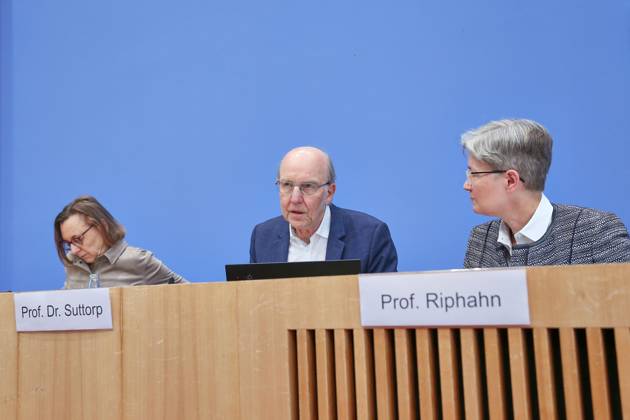 Berlin, Germany, October 1, 2026 Federal Press Conference: Post-Infectious Diseases—Care, Research, and Prevention: The Case of Long COVID Carmen Scheibenbogen, Deputy Director of the Institute for Copyright: xdtsxNachrichtenagenturx dts_137012