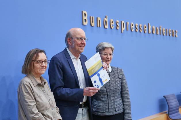 Berlin, Germany, October 1, 2026 Federal Press Conference: Post-Infectious Diseases—Care, Research, and Prevention: The Case of Long COVID Carmen Scheibenbogen, Deputy Director of the Institute of M Copyright: xdtsxNachrichtenagenturx dts_137015