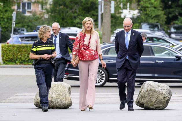 Apeldoorn, The Netherlands, 2026-10-01 14:03:42 APELDOORN, 01-10-2026, Police Academy. Queen Maxima visits the Police Academy in Apeldoorn in the context of financially sound employership. With over 67,000 employees, the National Police is one of the largest employers in the Netherlands and a member of the Foundation for Financially Healthy Netherlands (SFGN). Queen Maxima is honorary chair of this foundation. PHOTO: NLBeeld Patrick van Emst Credit: NL Beeld Patrick van Emst  Copyright: xx x