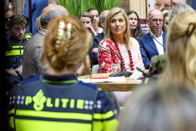 Apeldoorn, The Netherlands, 2026-10-01 14:07:06 APELDOORN, 01-10-2026, Police Academy. Queen Maxima visits the Police Academy in Apeldoorn in the context of financially sound employership. With over 67,000 employees, the National Police is one of the largest employers in the Netherlands and a member of the Foundation for Financially Healthy Netherlands (SFGN). Queen Maxima is honorary chair of this foundation. PHOTO: NLBeeld Patrick van Emst Credit: NL Beeld Patrick van Emst  Copyright: xx x