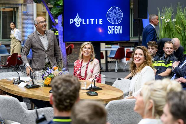 Apeldoorn, The Netherlands, 2026-10-01 14:05:48 APELDOORN, 01-10-2026, Police Academy. Queen Maxima visits the Police Academy in Apeldoorn in the context of financially sound employership. With over 67,000 employees, the National Police is one of the largest employers in the Netherlands and a member of the Foundation for Financially Healthy Netherlands (SFGN). Queen Maxima is honorary chair of this foundation. PHOTO: NLBeeld Patrick van Emst Credit: NL Beeld Patrick van Emst  Copyright: xx x
