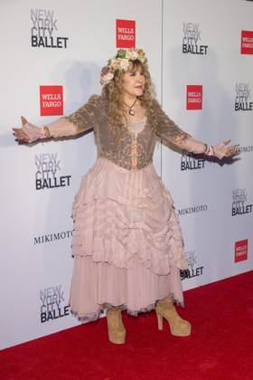 October 1, 2026, New York, New York, United States: Stevie Nicks attends.The New York City Ballet 2026 Fall Gala at David H. Koch Theater, Lincoln Center on October 01, 2026 in New York City. New York United States  - ZUMAs197 20261001_aaa_s197_894 Copyright: xRonxAdarx
