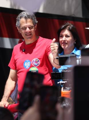 RECORD DATE NOT STATED Lula takes a walk along Paulista Avenue and continues along Augusta Street. Sao Paulo (SP), October 3, 2026 2026 Elections Lula President and candidate for re-election Luiz Inacio Lula da Silva (PT) participates in a walk on Paulista Avenue, in Sao Paulo, in the last campaign event before the first round of elections. The mobilization continues along Augusta Street towards Roosevelt Square. Lula is accompanied by allies, including Fernando Haddad, Geraldo Alckmin, Marina Silva, and Simone Tebet.(Foto: Leco Viana Thenews2 imago images) Lula takes a walk along Paulista Avenue and continues along Augusta Street. Copyright: xLecoxVianax