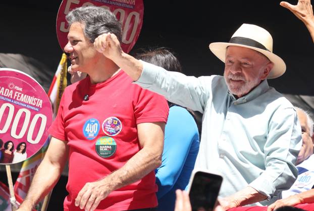 RECORD DATE NOT STATED Lula takes a walk along Paulista Avenue and continues along Augusta Street. Sao Paulo (SP), October 3, 2026 2026 Elections Lula President and candidate for re-election Luiz Inacio Lula da Silva (PT) participates in a walk on Paulista Avenue, in Sao Paulo, in the last campaign event before the first round of elections. The mobilization continues along Augusta Street towards Roosevelt Square. Lula is accompanied by allies, including Fernando Haddad, Geraldo Alckmin, Marina Silva, and Simone Tebet.(Foto: Leco Viana Thenews2 imago images) Lula takes a walk along Paulista Avenue and continues along Augusta Street. Copyright: xLecoxVianax