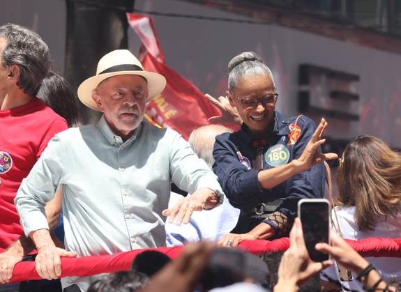 RECORD DATE NOT STATED Lula takes a walk along Paulista Avenue and continues along Augusta Street. Sao Paulo (SP), October 3, 2026 2026 Elections Lula President and candidate for re-election Luiz Inacio Lula da Silva (PT) participates in a walk on Paulista Avenue, in Sao Paulo, in the last campaign event before the first round of elections. The mobilization continues along Augusta Street towards Roosevelt Square. Lula is accompanied by allies, including Fernando Haddad, Geraldo Alckmin, Marina Silva, and Simone Tebet.(Foto: Leco Viana Thenews2 imago images) Lula takes a walk along Paulista Avenue and continues along Augusta Street. Copyright: xLecoxVianax
