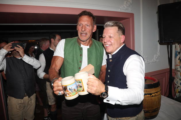Ralf Moeller and Axel Kahn at the 2 Fine Time Business Club Oktoberfest 2026 at Käfer Stammhaus in Munich, October 2, 2026 Copyright: xAgenturxMatthiasxWehnertx xM.xGränzdörferx