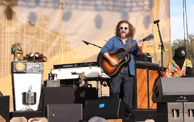 Hardly Strictly Bluegrass 2026 Jim James of My Morning Jacket performs during the 2026 Hardly Strictly Bluegrass Music Festival at Golden Gate Park on October 2, 2026 in San Francisco, California. San Francisco Golden Gate Park California United States Copyright: ximageSPACEx