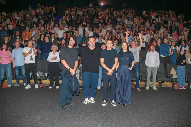 Simon Jacquet, Denis Ménochet, Guillaume Canet, and Marion Cotillard at the premiere of the film *Karma* at the Kinepolis cinema in Lomme, France, on October 3, 2026. Stéphane Vansteenkiste Bestimage Premiere of the film *Karma* at the Kinepolis cinema in Lomme, France, on October 3, 2026 Lomme, unknown Copyright: xVANSTEENKISTExSTEPHANEx xBESTIMAGExVANSTEENKISTExSTEPHANEx xBESTIMAGEx