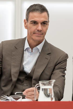 Sánchez Chairs the Meeting of the PSOE’s Federal Executive Committee The Prime Minister and Secretary-General of the PSOE, Pedro Sánchez, chairs the meeting of the PSOE’s Federal Executive Committee (CEF) at the PSOE headquarters in Ferraz on October 5, 2026, in Madrid, Spain. Sánchez announced today that he is dissolving Parliament and calling a general election for November 29. OCTOBER 5, 2026 Diego Radamé Madrid, Madrid, Spain Copyright: xDiegoxRadamà sx 7822969
