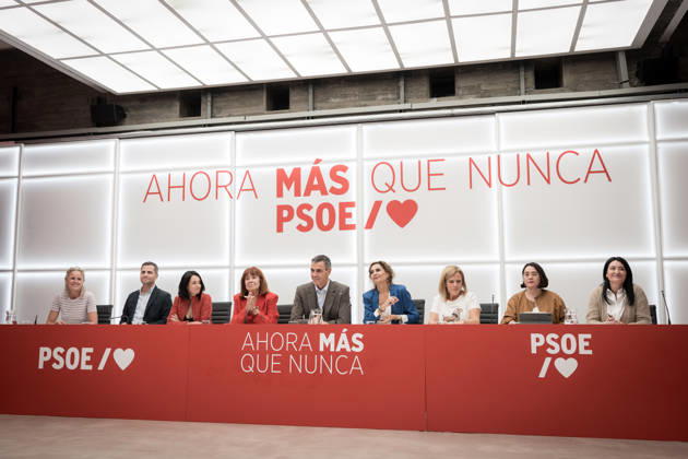 Sánchez Chairs the Meeting of the PSOE’s Federal Executive Committee The Prime Minister and Secretary-General of the PSOE, Pedro Sánchez, chairs the meeting of the PSOE’s Federal Executive Committee (CEF) at the PSOE headquarters in Ferraz on October 5, 2026, in Madrid, Spain. Sánchez announced today that he is dissolving Parliament and calling a general election for November 29. OCTOBER 5, 2026 Diego Radamé Madrid, Madrid, Spain Copyright: xDiegoxRadamà sx 7823002