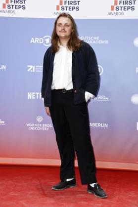 Johannes Scheidweiler at the 27th First Steps Awards ceremony in 2026 at the Theater des Westens in Berlin, October 5, 2026 Foto:xN.xKubelkax xFuturexImagex first_steps_6156
