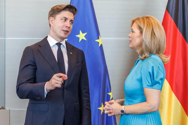 Bundestag: Bundestag President Julia Kloeckner welcomes the Prime Minister of the Republic of Lithuania, Mindaugas Sinkevicius, to the German Bundestag on October 6, 2026, in Berlin, Berlin, Berlin, Germany, Bundestag