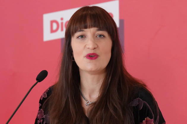 Press Statement by the LINKE Parliamentary Caucus Ahead of the Bundestag Session: Portrait of Heidi Reichinnek (LINKE) facing the camera during a press statement ahead of the parliamentary caucus meeting at the German Bundestag, Berlin, October 6, 2026 Berlin, Berlin, Germany