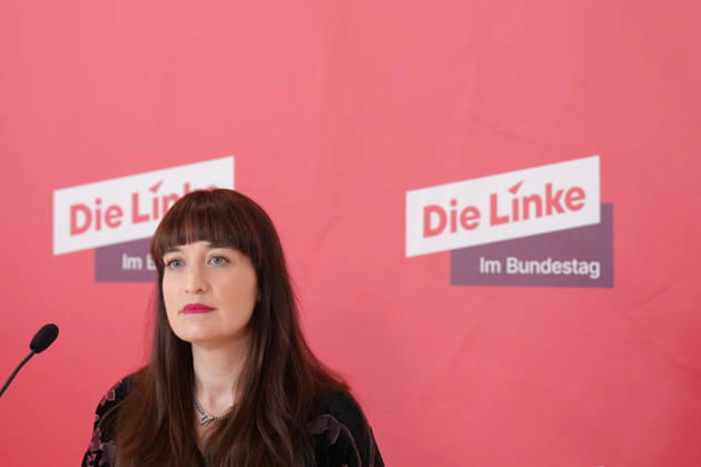 Press Statement by the Left Party (Die Linke) Parliamentary Caucus Ahead of the Bundestag Session Heidi Reichinnek of the Left Party (Die Linke) delivering a press statement ahead of the parliamentary caucus meeting at the German Bundestag, Berlin, October 6, 2026 Berlin Berlin Germany