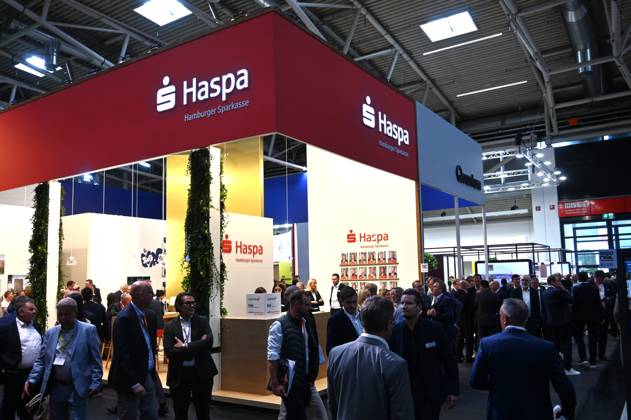 EXPO REAL 2026 is currently taking place at the Messe München exhibition grounds. It is Europe s largest international trade fair for real estate, investment, and infrastructure. Photo: Haspa, Hamburger Sparkasse booth