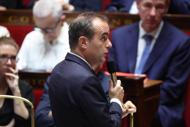 AssembleÌe Nationale - QAG du 6 octobre 2026 Sà bastien Lecornu Sà ance des Questions d Actualità s au Gouvernement à l AssembleÌe Nationale à Paris, le 6 octobre 2026. Current Affairs Question Period with the Government at the National Assembly in Paris, October 6, 2026. Copyright: xFabricexChasseryx